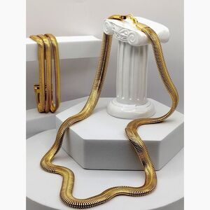 Vintage Flexible Herringbone Goldtone Heavy Chain Necklace and Matching Bracelet